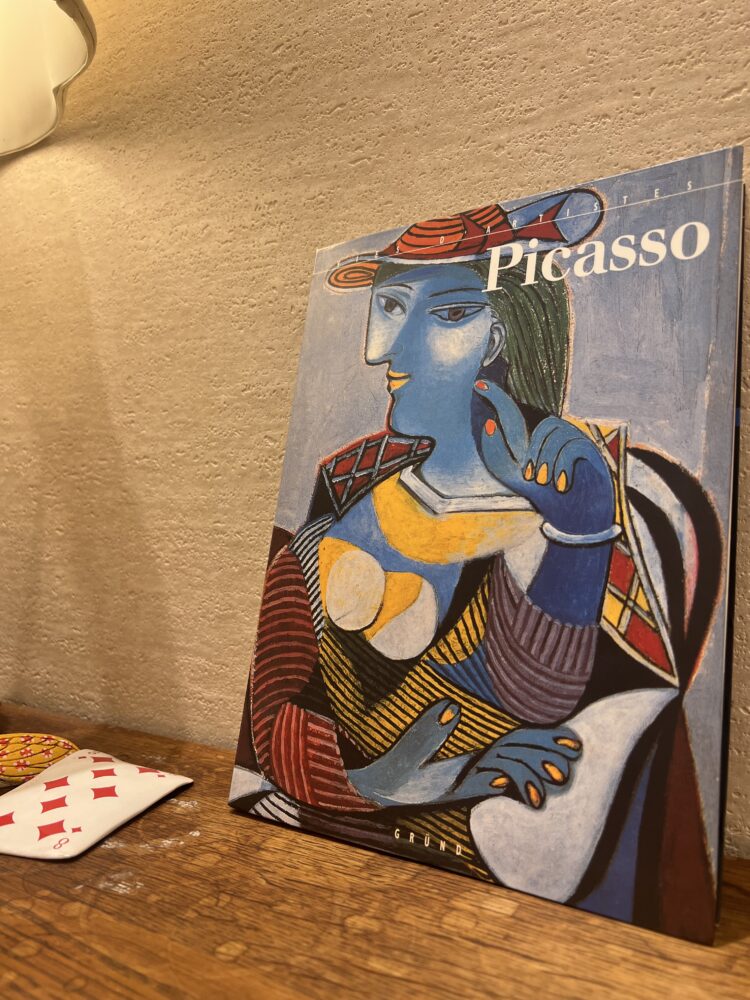 LACIGALEにある洋書#2