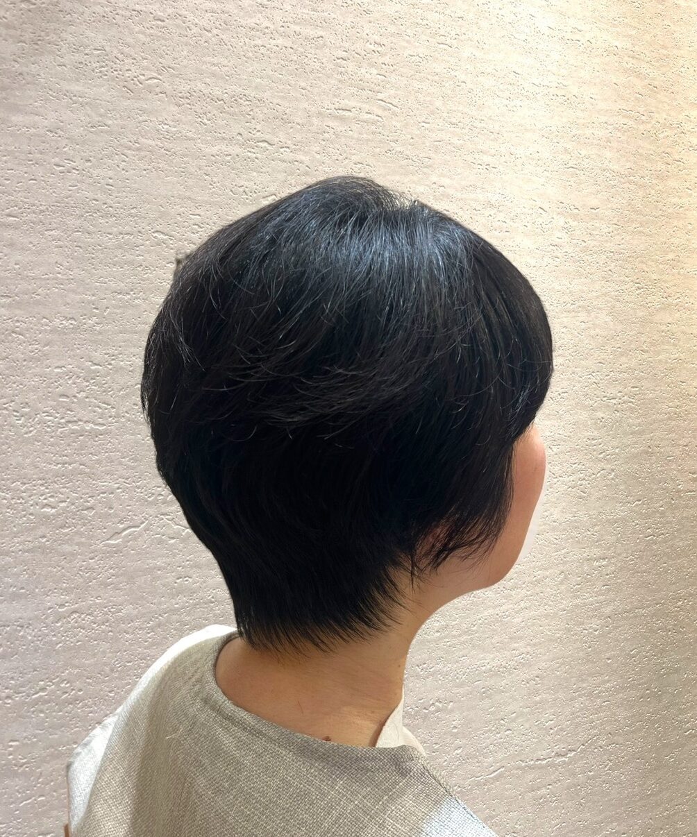 パーマでスタイリングをお助けショート